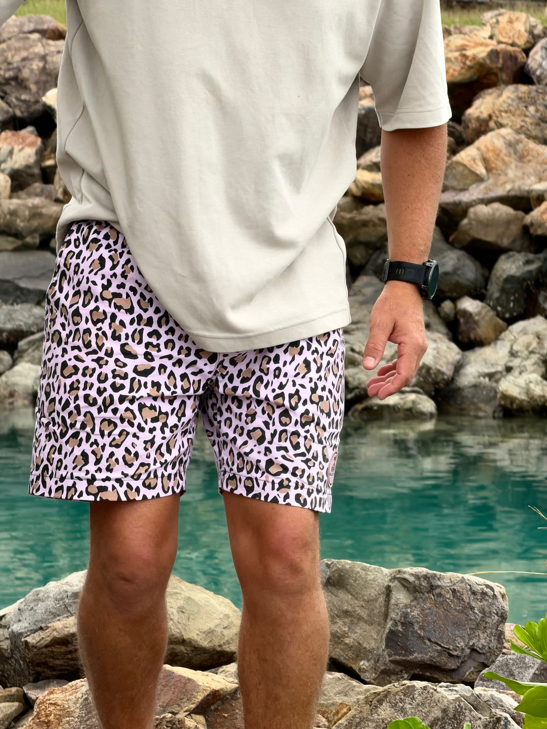 ADULT WEEKEND SHORT- CALI