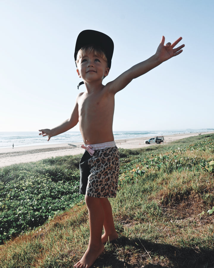KIDS WEEKEND WALKSHORTS- JUNGLE