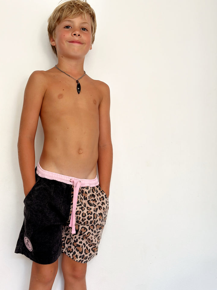 KIDS WEEKEND WALKSHORTS- JUNGLE