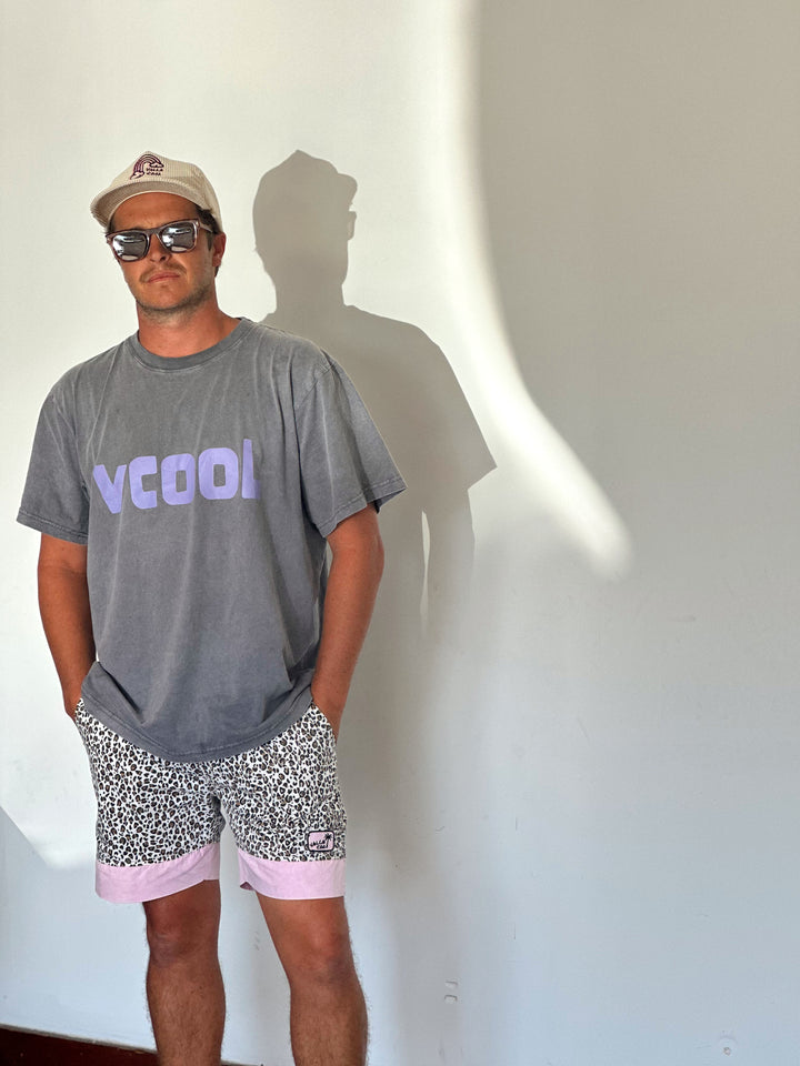 ADULT WEEKEND WALKSHORTS- LEOPARD